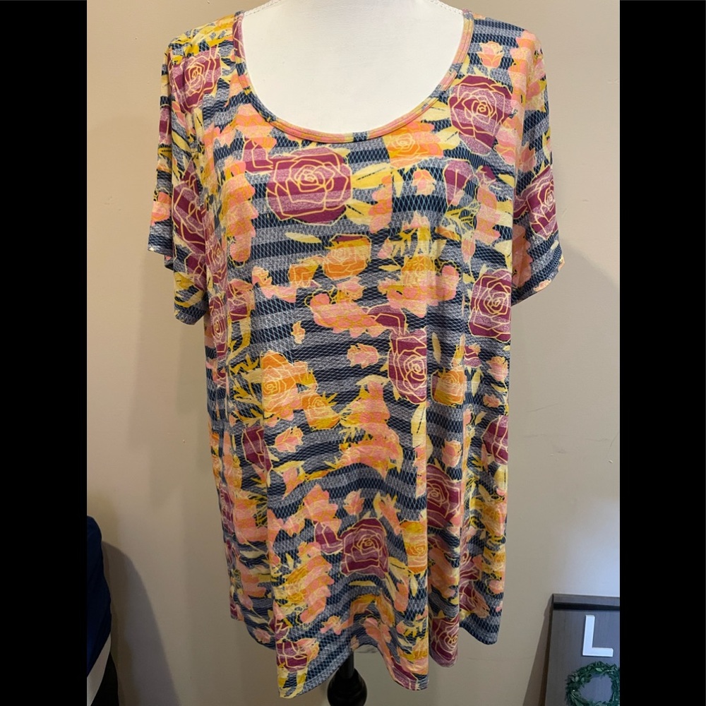 3X Plus Size LuLaRoe Disney Roses Top